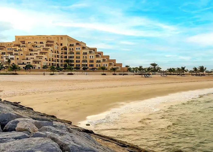 Seabreeze Vacation Homes, Cozy Beach Apartment 1Bhk